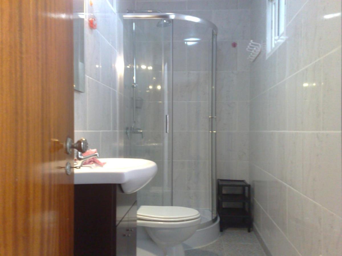 Room Villa Ribeiro Pilgrims Way To Santiago Bike A Garage For Marinhas 에스포센데 외부 사진